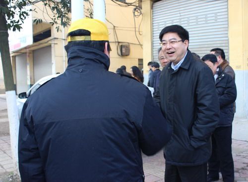 安义县四套班子领导调研迎新春城市管理大会战工作