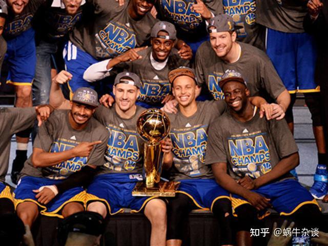 15年勇士队夺得总冠军,季后赛对手伤病不断,运气大于实力?