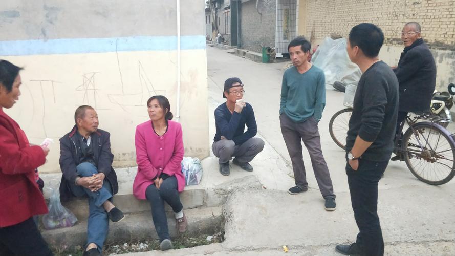 夏县三强农业服务有限公司,技术老师下乡裴介镇四辛庄