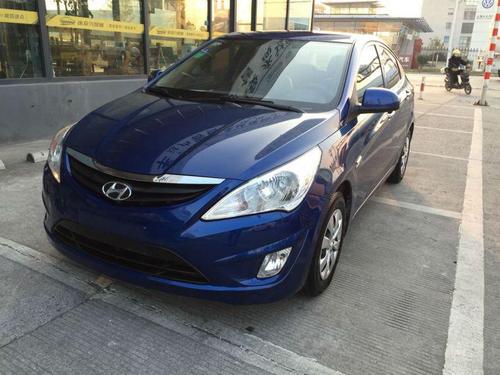 【宁波】2010年11月 现代瑞纳1.4at 蓝色 蓝色 自动档