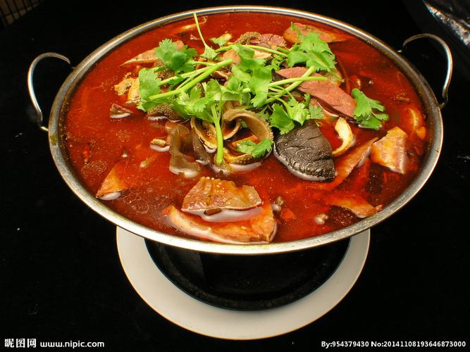 锅仔香辣羊杂图片