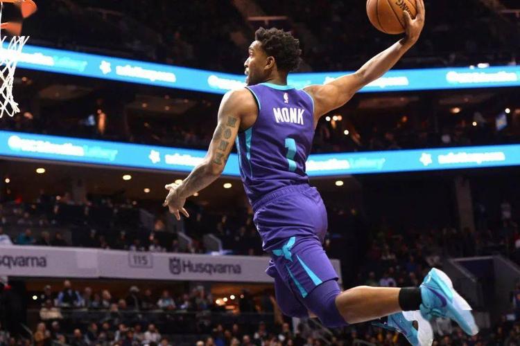 狂轰生涯新高刷新黄蜂队史纪录!乔丹又来打脸了!_蒙克