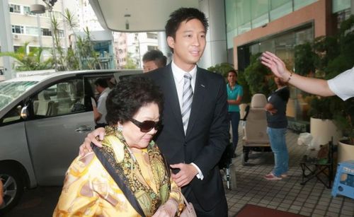 输掉爱情的霍家正妻吕燕妮才是顶级豪门的镇宅之宝