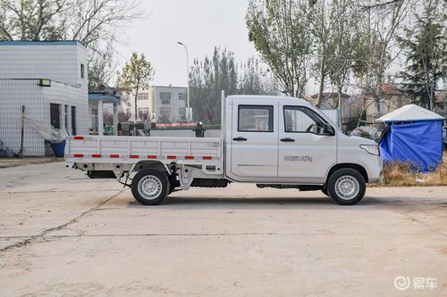 2021款 五菱荣光新卡 汽车下乡版 1.8l 手动 双排 基本型