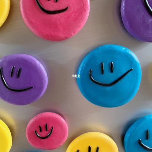 扣子笑脸冰箱贴99_粘土_冰箱贴_我的粘土世界_兴趣爱好_手工