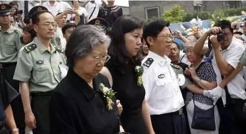 刘思齐在毛岸英牺牲多年后再婚80多岁带着儿女前往朝鲜扫墓