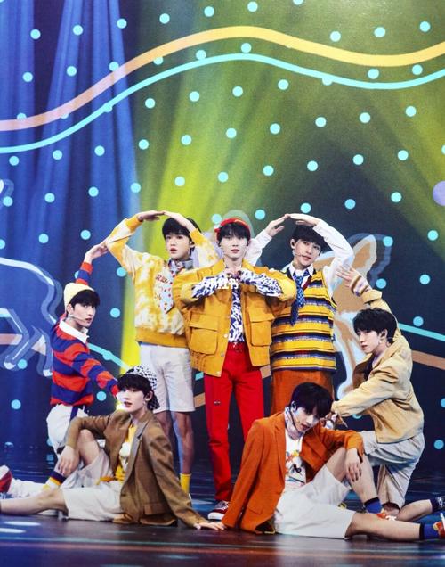 【tnt团照】姐姐真漂亮舞台壁纸_时代少年团_壁纸_tnt