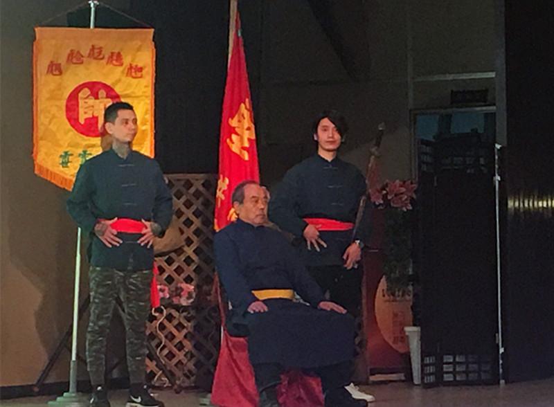 江湖有规,洪门有矩:见面先需三请教,而后方可论兄弟