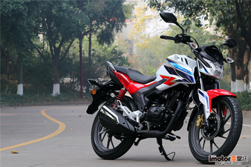 新大洲本田cbf125r五代电喷系统液晶仪表街车