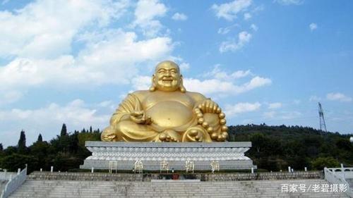 云南又一景点走红,位于云南红河弥勒市,世界一流森林