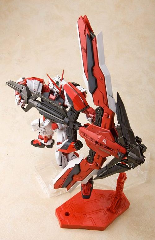 帅气的红色异端