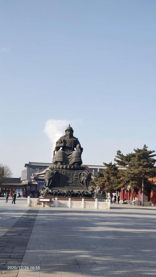 2020年12月26日在呼市大召广场拍的景