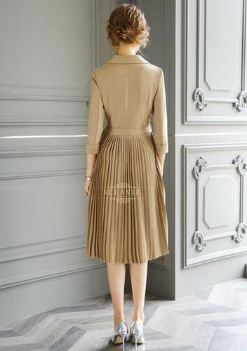 卡其色西装领假两件连衣裙卡其色连衣裙