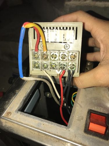 温控仪接线 5 连续封口机坏了,由于着急用,在旧的封口机拆过去安装了