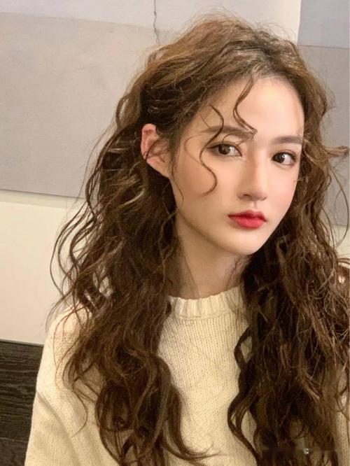 年底巨火"法式全头烫",烫了超美_发型