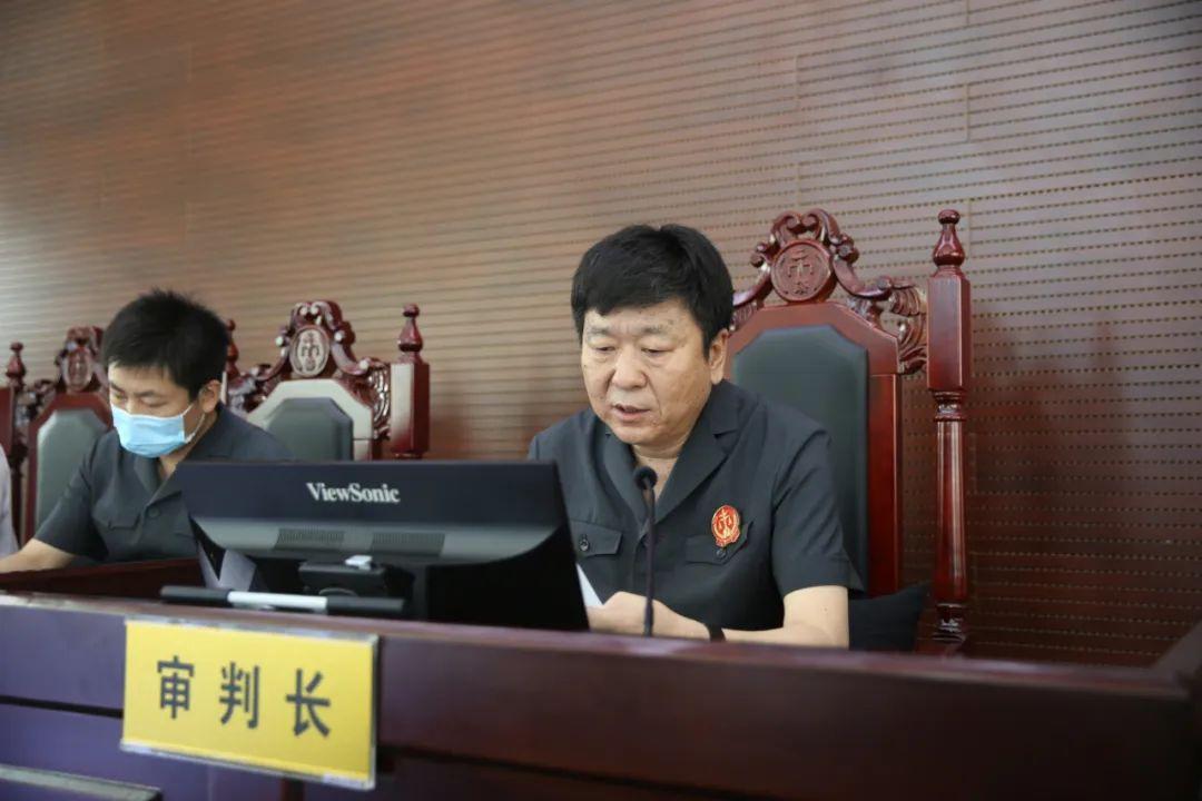 设立赌局,非法放贷,暴力讨债!刘柏源等32人涉黑案开审