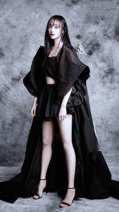 明星图集郑爽美图写真