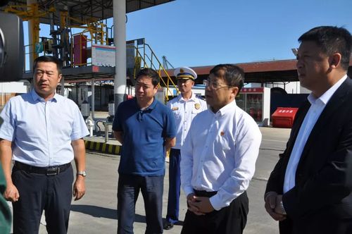 市委书记陈立新,市长殷洪亮检查节前安全生产工作