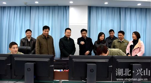 县委书记汪小波,政协主席许开龙,县委常委,县委办公室主任,县委县直