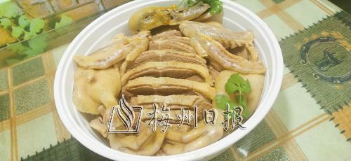 客家盐水鸭