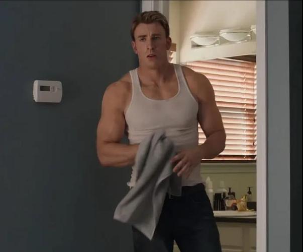 美队首度回应照片事件既然你们都注意到了那我就要竞选美国总统