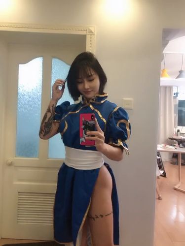 宋昱欣hitomi