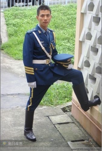 lofter我的照片书  | 本文转载自潇洒如风《【潇洒军警-193】性感兵哥