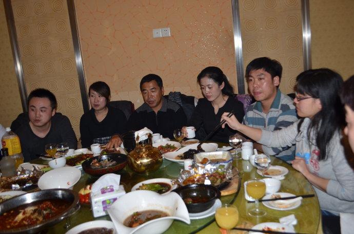 家庭聚餐【原创首发】