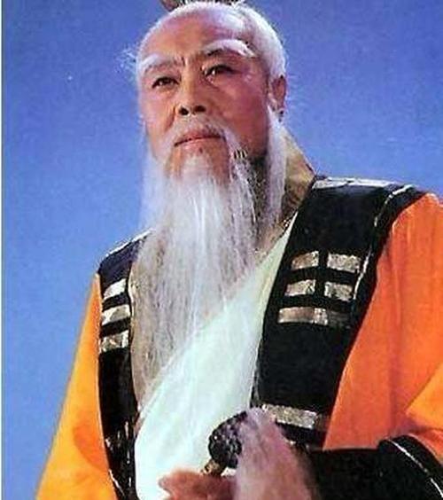 太上老君在封神榜中何等威武到了西游记中怎么就成了炼丹老头