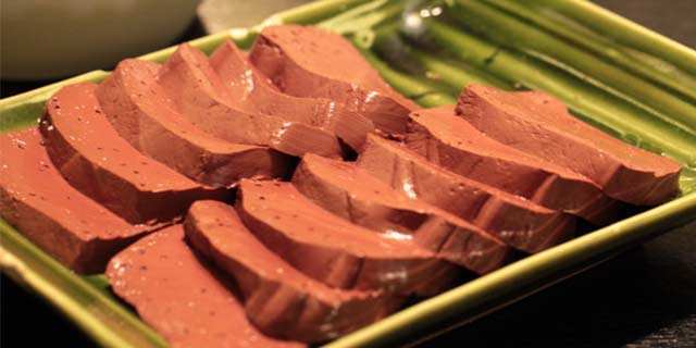 市场上卖猪血鸭血的特别多,为什么没人卖牛血老屠夫说明了原因