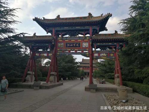 山西省临汾市的天下第一门—华门