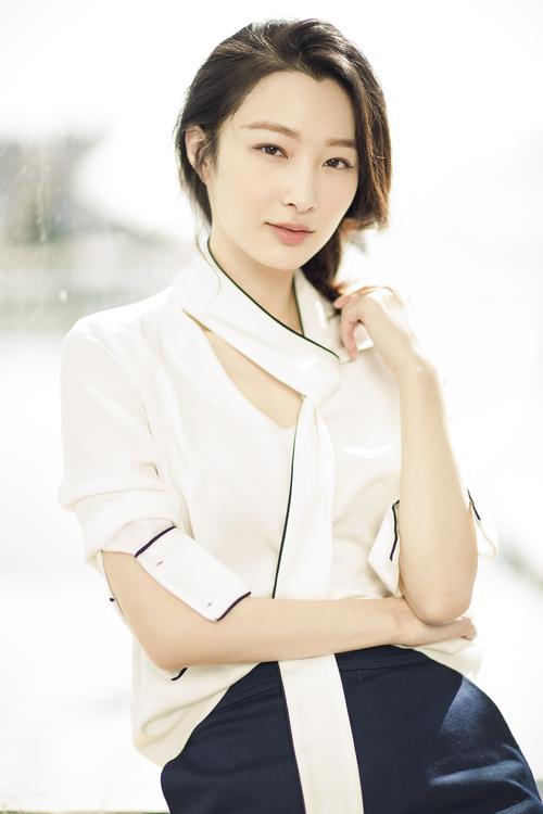 《不成问题的问题》王梓桐:从百合到佟逸芳,文艺电影中走出的演技派