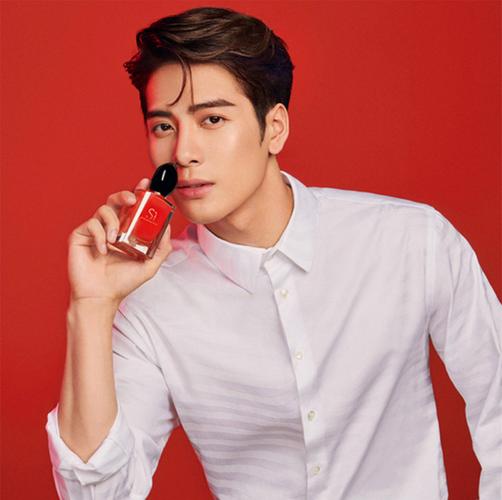 王嘉尔代言的阿玛尼香水是多少毫升