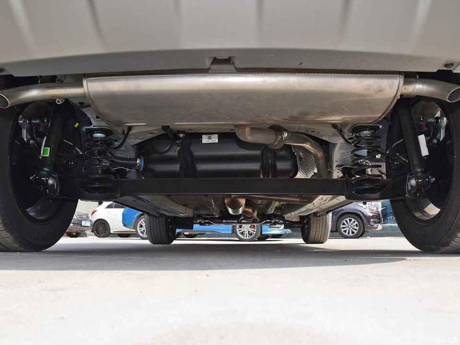 外观内饰更加精致图说新款奇瑞瑞虎5x