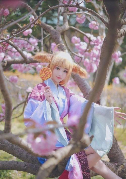 一起来欣赏由coser羽天带来的涂山苏苏cos吧