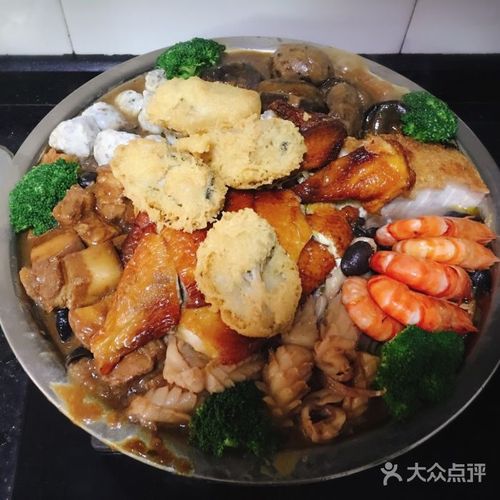 龙荟海鲜菜馆·围村盆菜