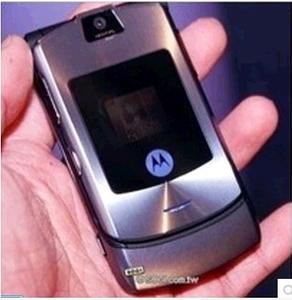 摩托罗拉手机v3ie全新