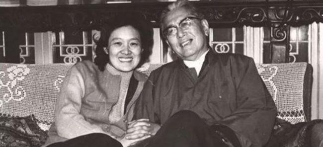 民国著名交际花爱上花花公子怀孕后遭抛弃生下一女家喻户晓