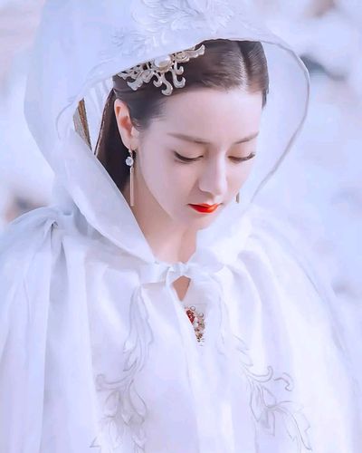 迪丽热巴绝美古装造型盘点