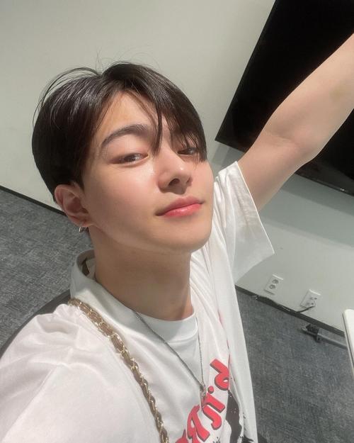 trainee a的leo剪头了