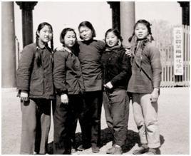 梁军,她说,那意味着她要像军人那样去工作,去战斗,成为对社会有用的人