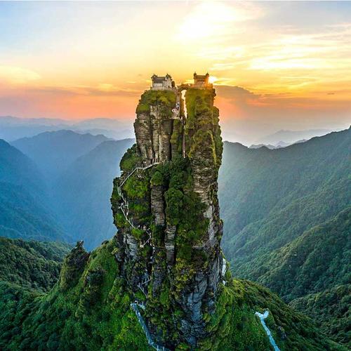 苗寨黄果树瀑布贵阳贵州旅游西江梵净山