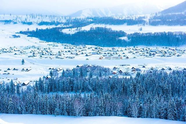 地址:阿勒泰地区布尔津县禾木哈纳斯蒙古民族乡禾木村(禾木景区)内