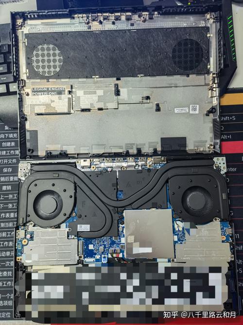 联想拯救者r7000p2021款电脑拆机固态硬盘加装