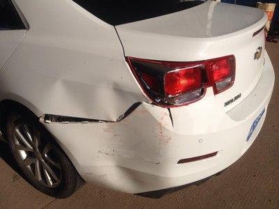 撞车了帮忙看看怎么修