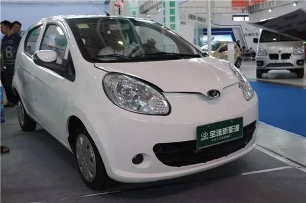 宝雅 雅贝电动不仅具有萌系的外表和实用的空间,超越三号的续航里程