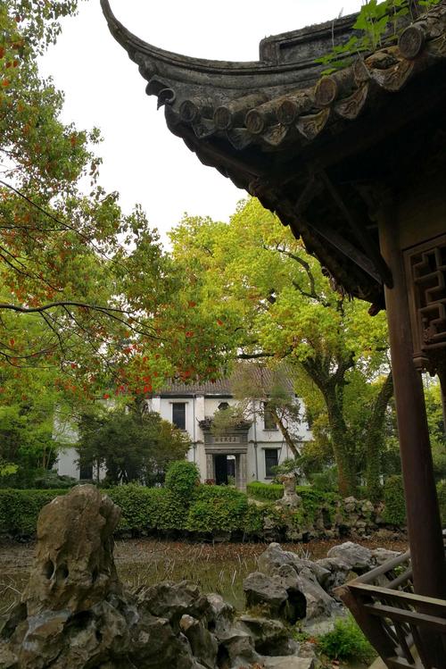 写美篇南浔曾由南林和浔溪两村组合而成,具有七千余年悠久历史,拥有