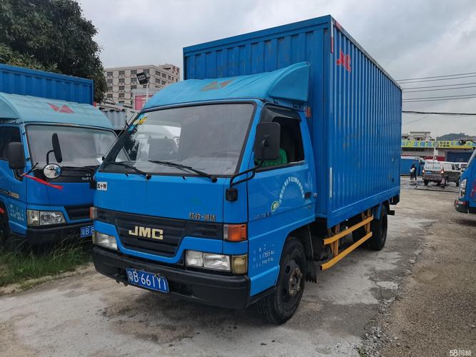 江铃 顺达窄体 普通款 116马力 4.2米单排厢式轻卡(jx5044xxyxgy2)