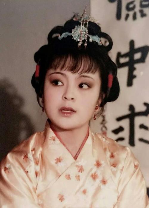 贾探春的结局有多荣耀刘姥姥看出了全部贾母却满心的怜悯