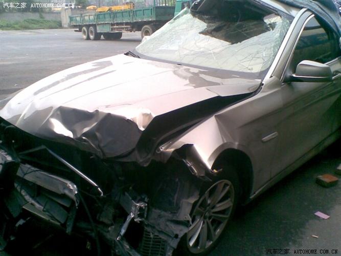 【图】宝马523li车祸惨状_宝马5系论坛_汽车之家论坛